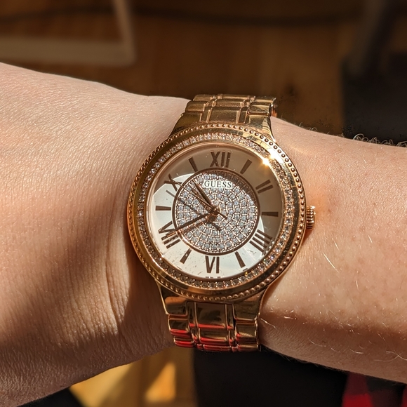 Guess Ladies Stainless Steel Watch Rose Gold - Picture 2 of 9